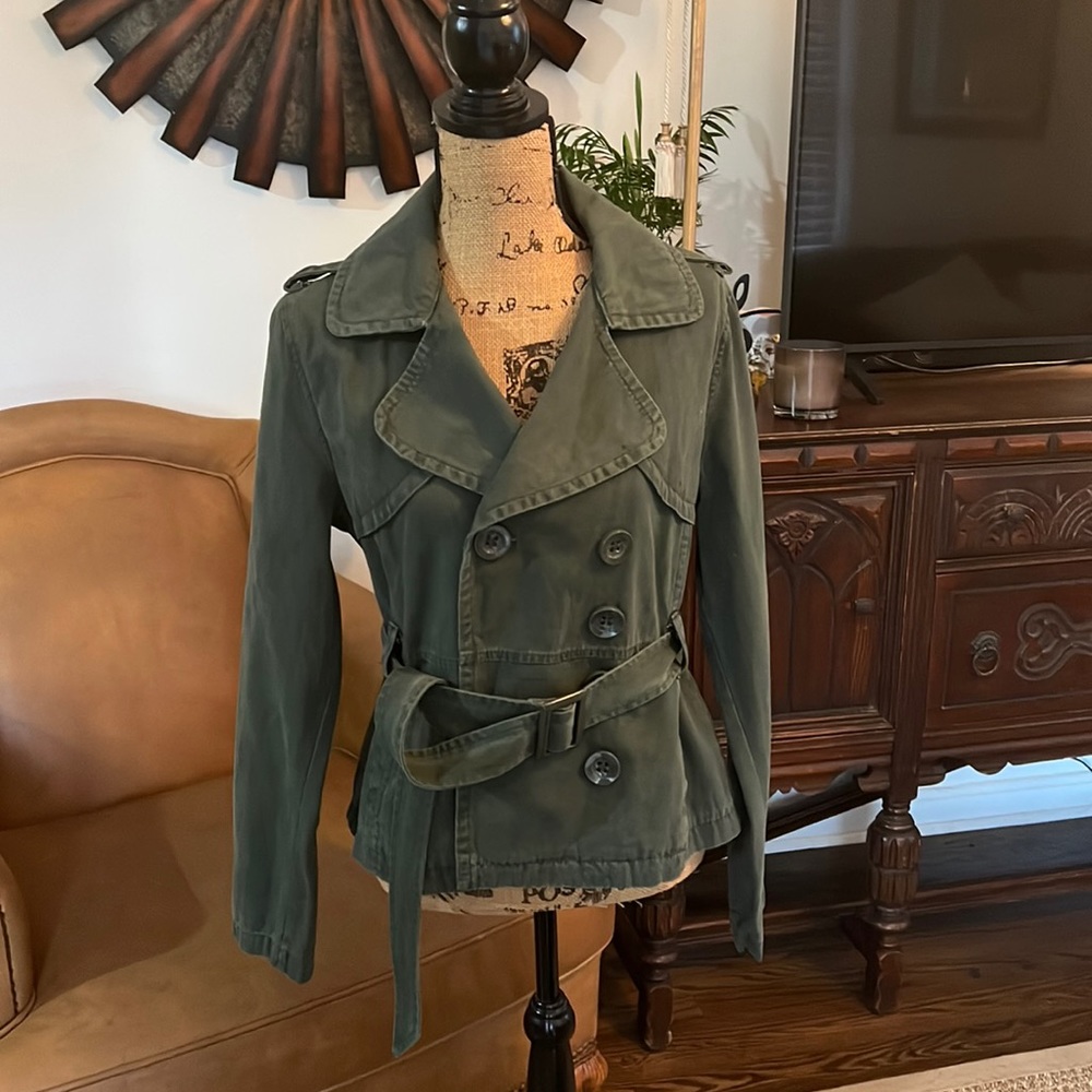 Womens FOREVER21 coat size Large